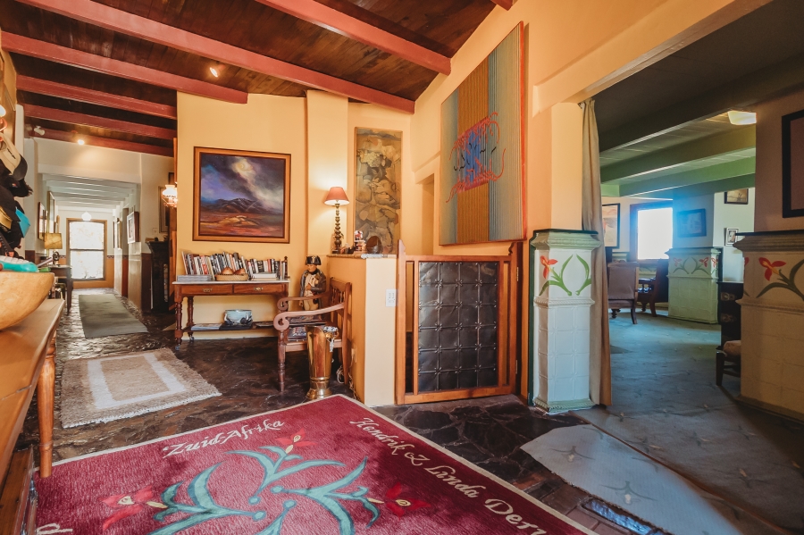 5 Bedroom Property for Sale in De Rust Western Cape